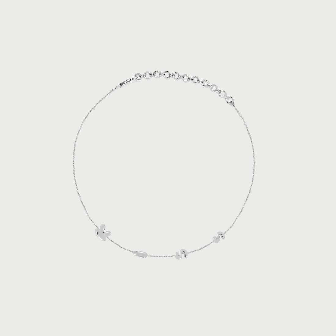 Kiss Short Chain Necklace in Silver