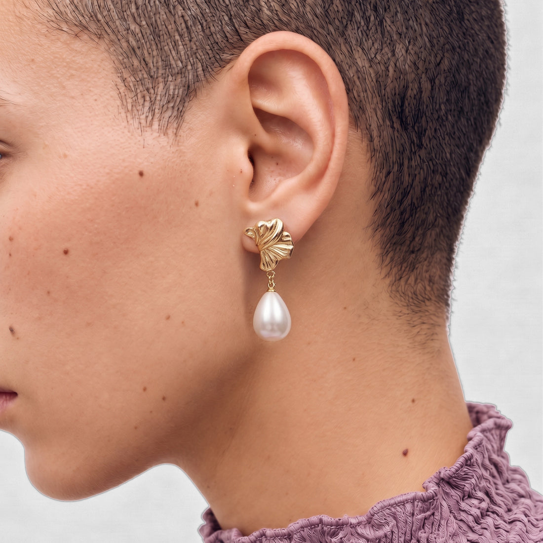 Falermo Mix & Match Drop Earrings In Gold & Pearl