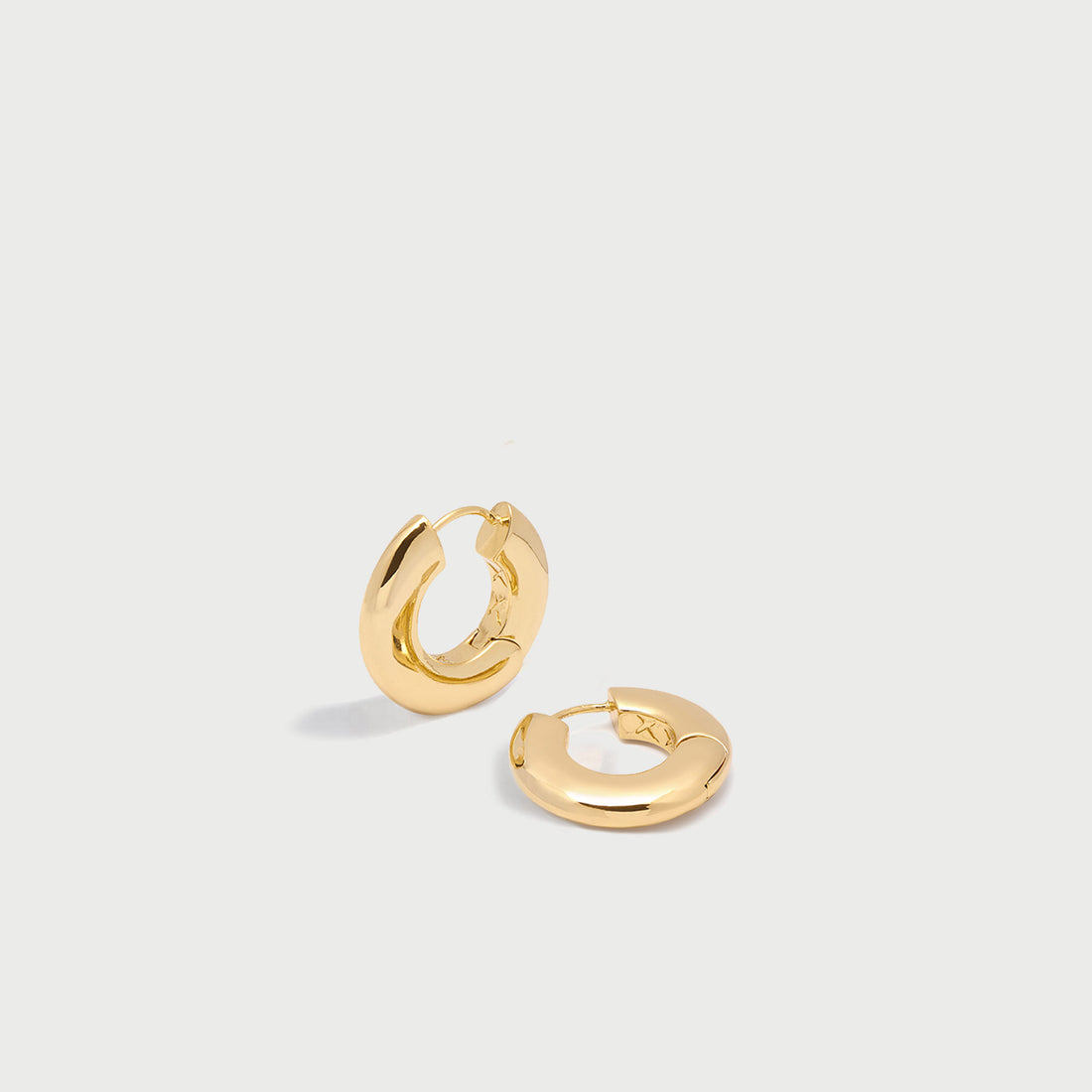 Sirso Maxi Chubby Hoop Earrings in Gold