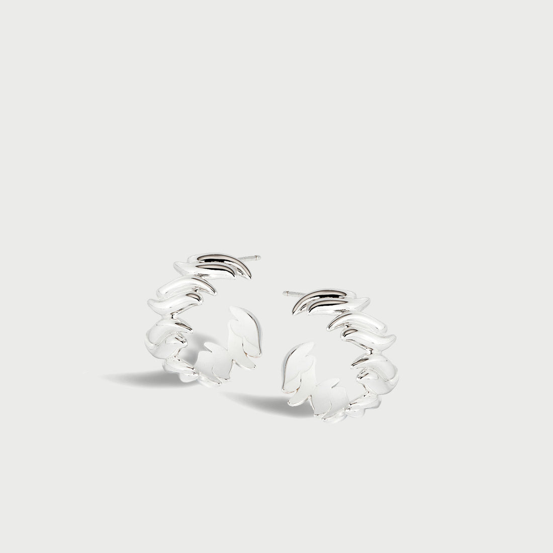 Maxi Claw Hoop Earrings in Silver