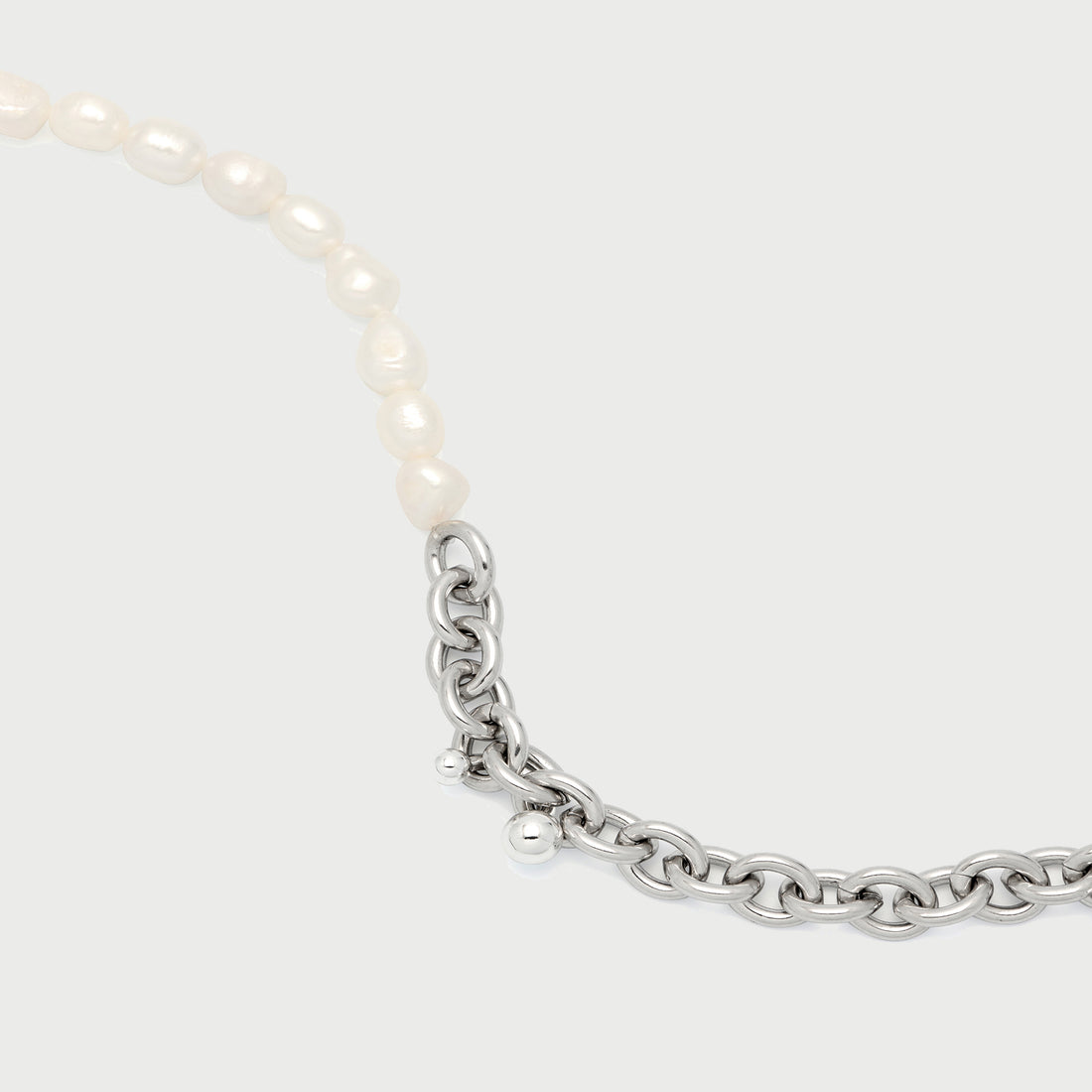 Link White Pearl Necklace in Silver