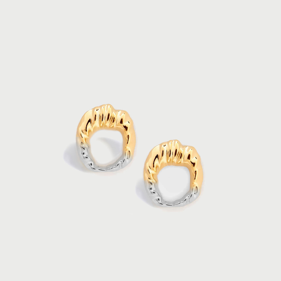 Iyun Face on Stud Earrings in Two Tone