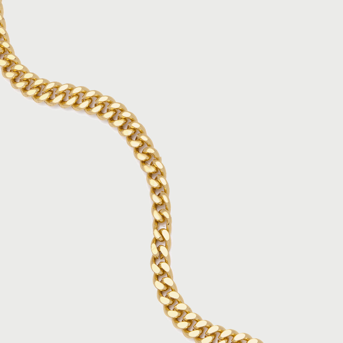 Curb Chain Necklace in Gold