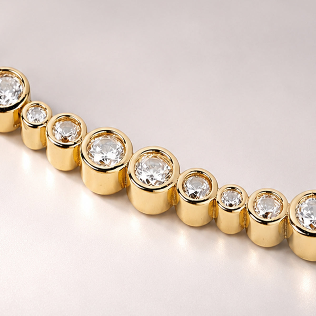 Malvo Maxi Crystal Chain Necklace in Gold