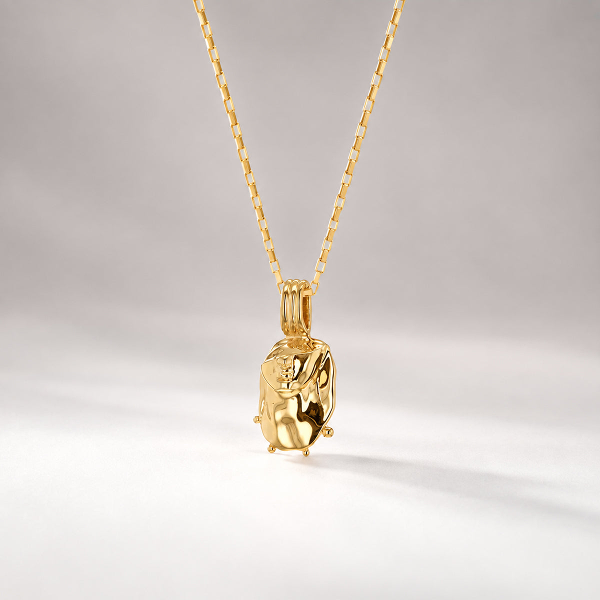 Velya Twin Pendant Necklace in Gold