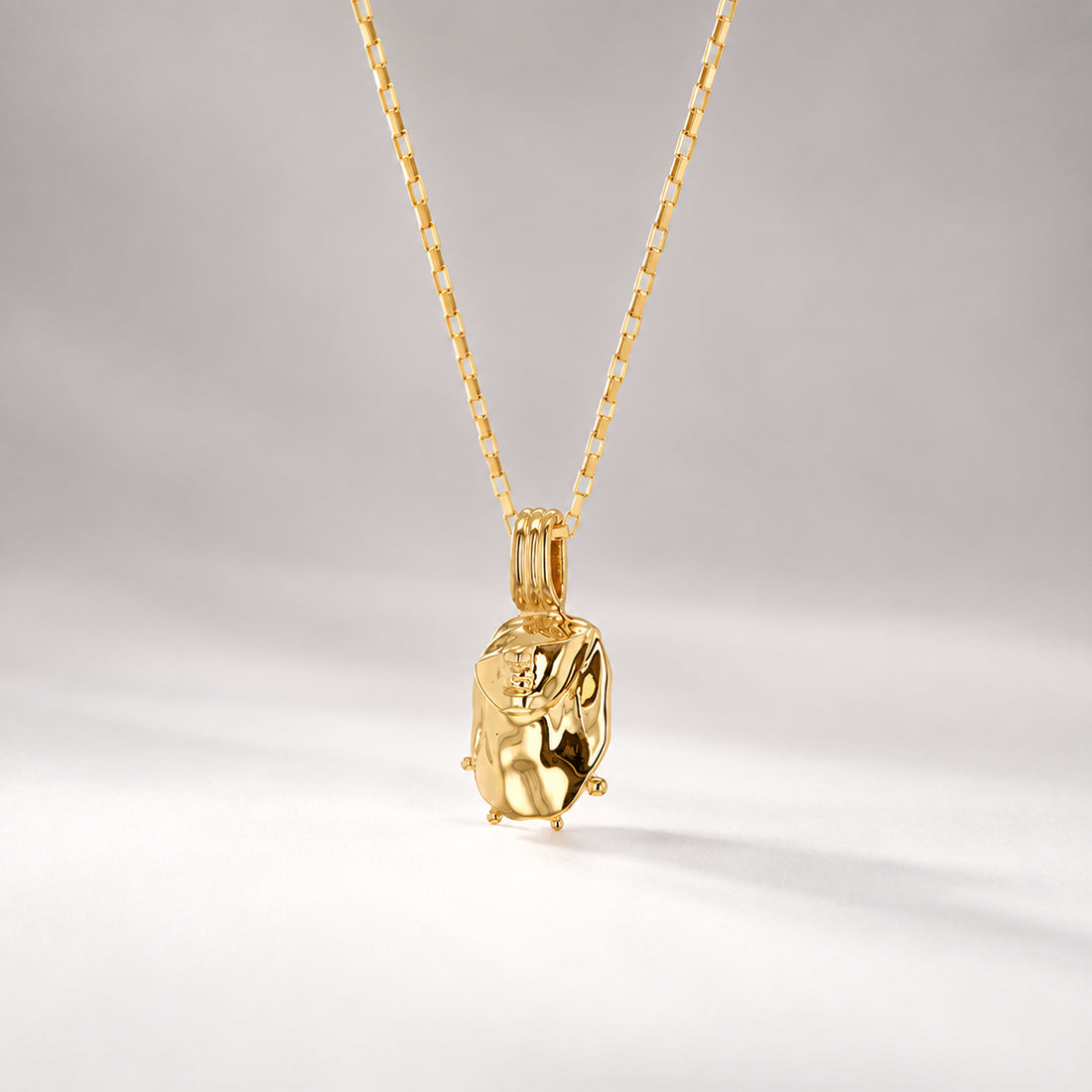 Velya Twin Pendant Necklace in Gold