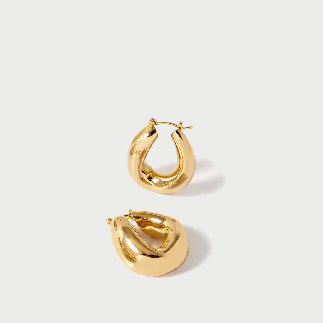 Falin Midi Hoop Earrings in Gold