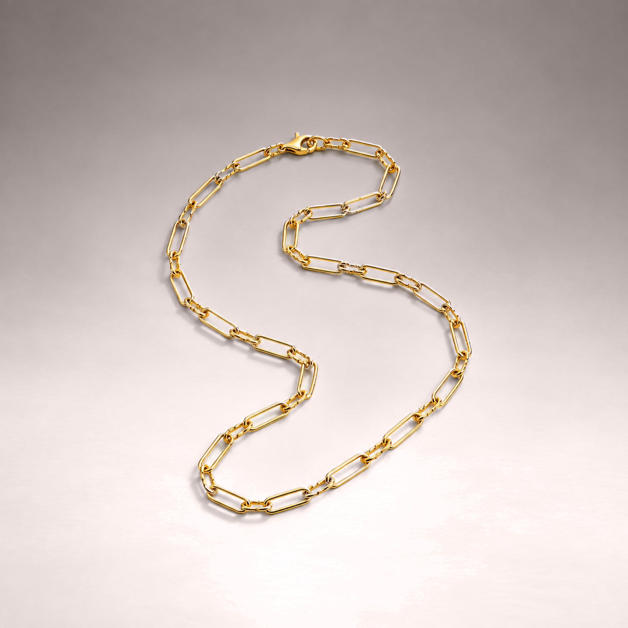 Molten Link Chain Necklace In Gold