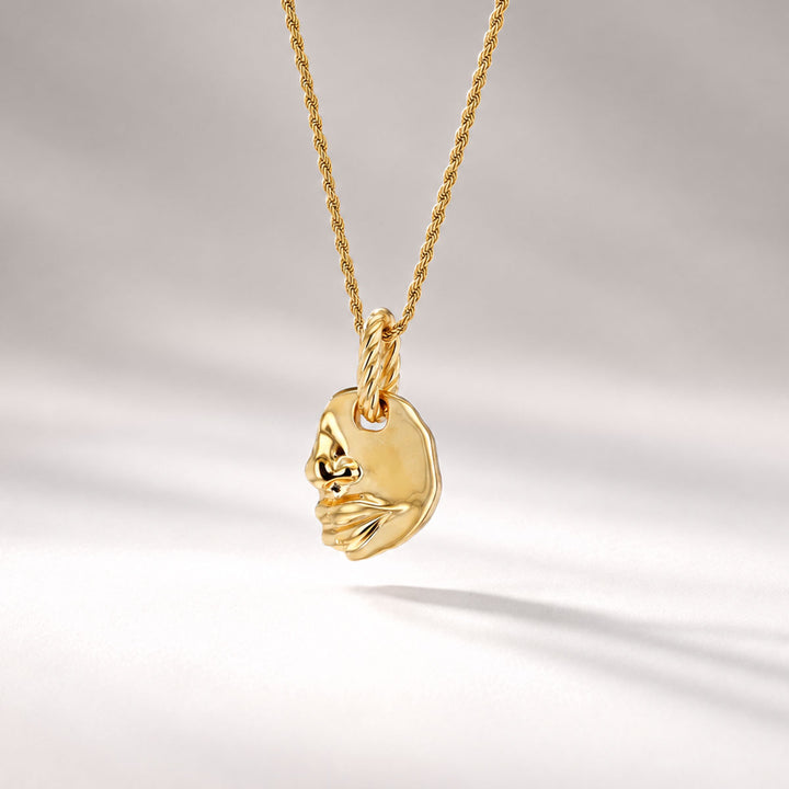Chyia Pendant Necklace in Gold