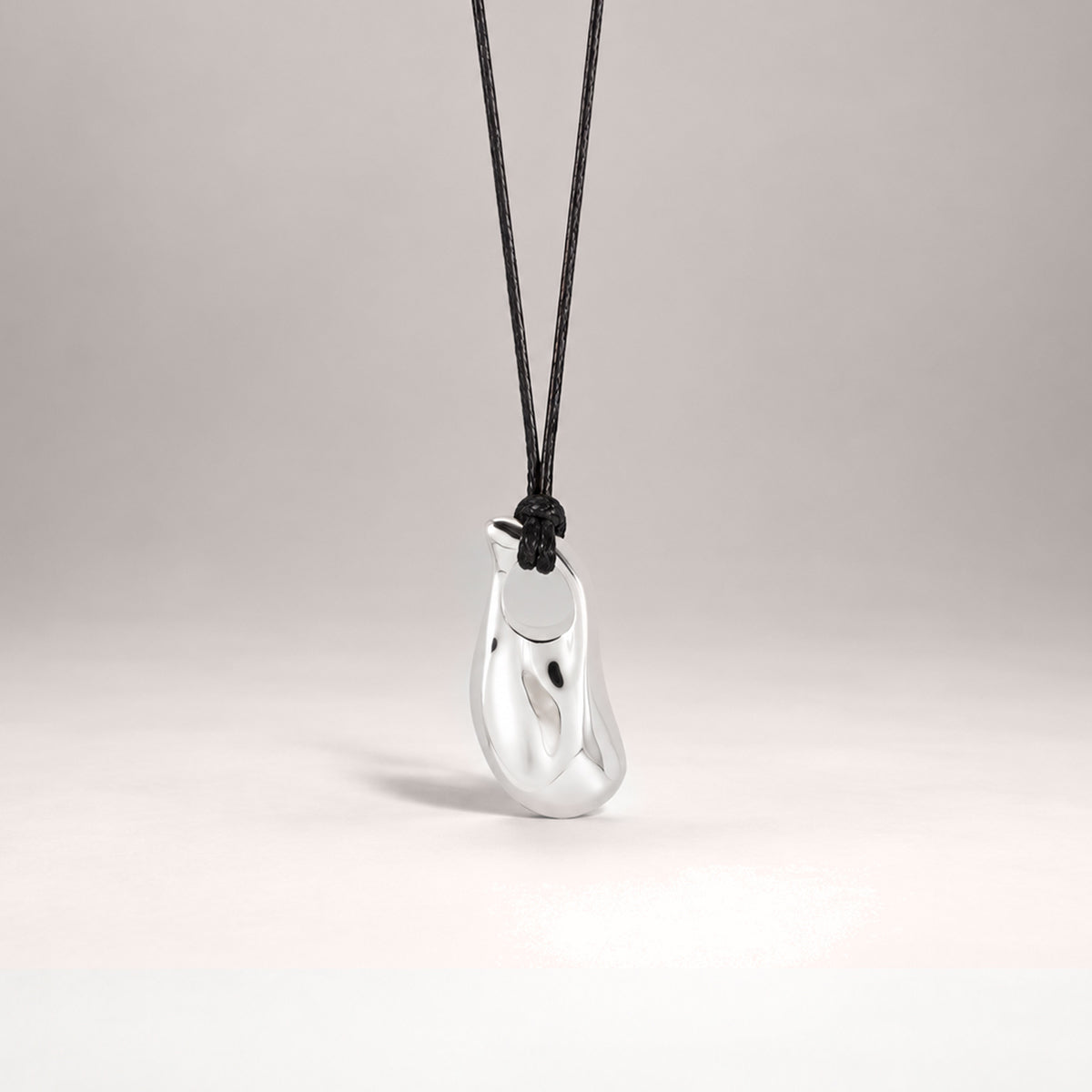 Perto Maxi Cord Necklace in Silver and Black