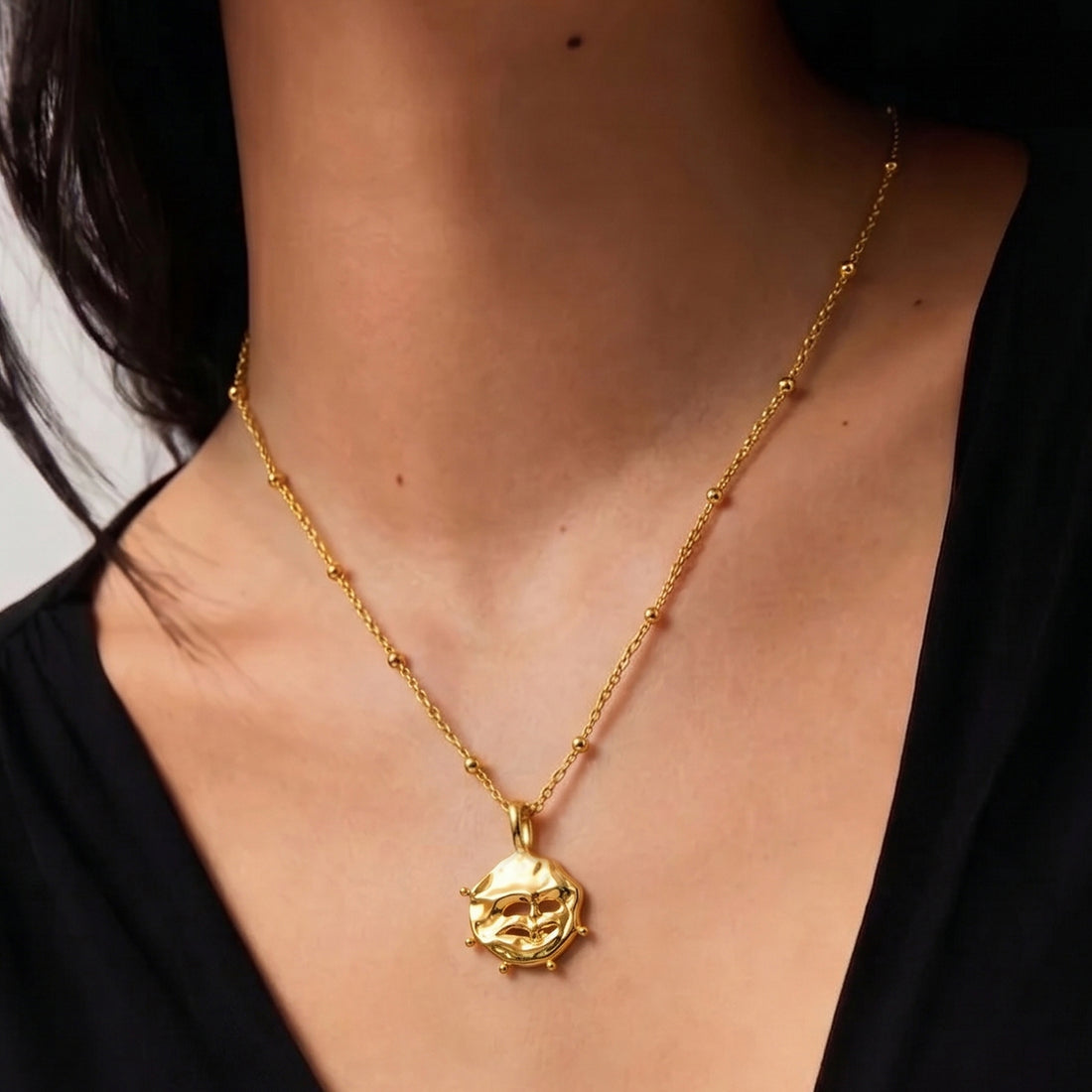 BISOU NECKLACE IN GOLD