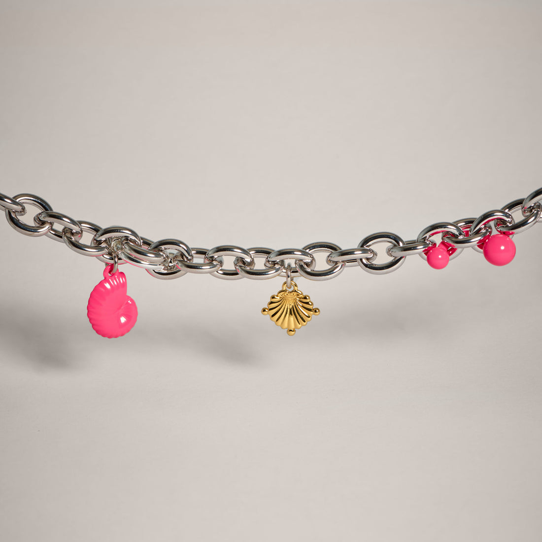 Stella Curb Chain Bracelet in Silver and Pink