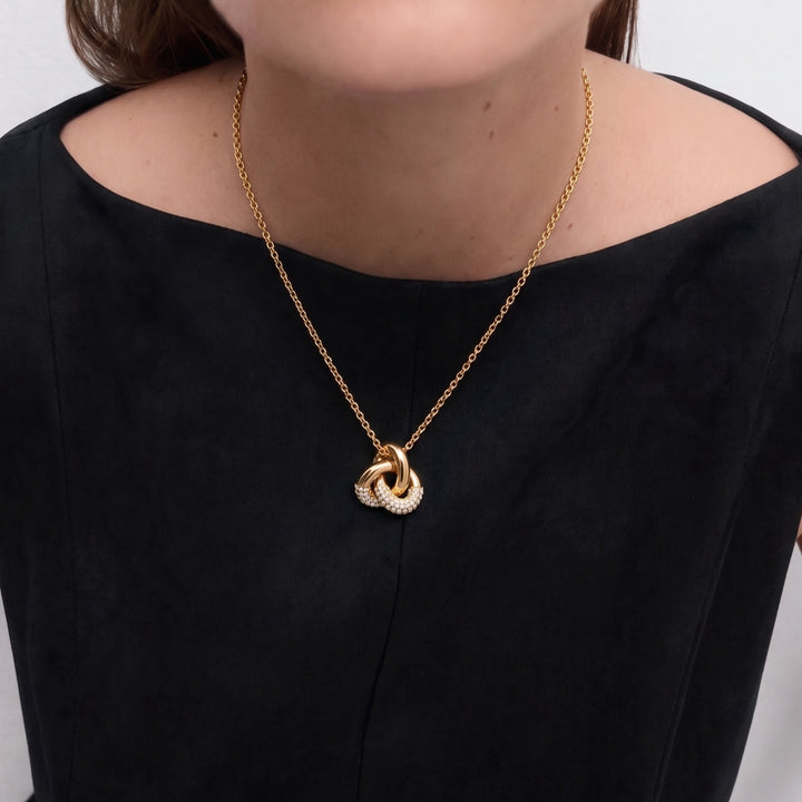 KNOT PAVE CRYSTAL NECKLACE IN GOLD