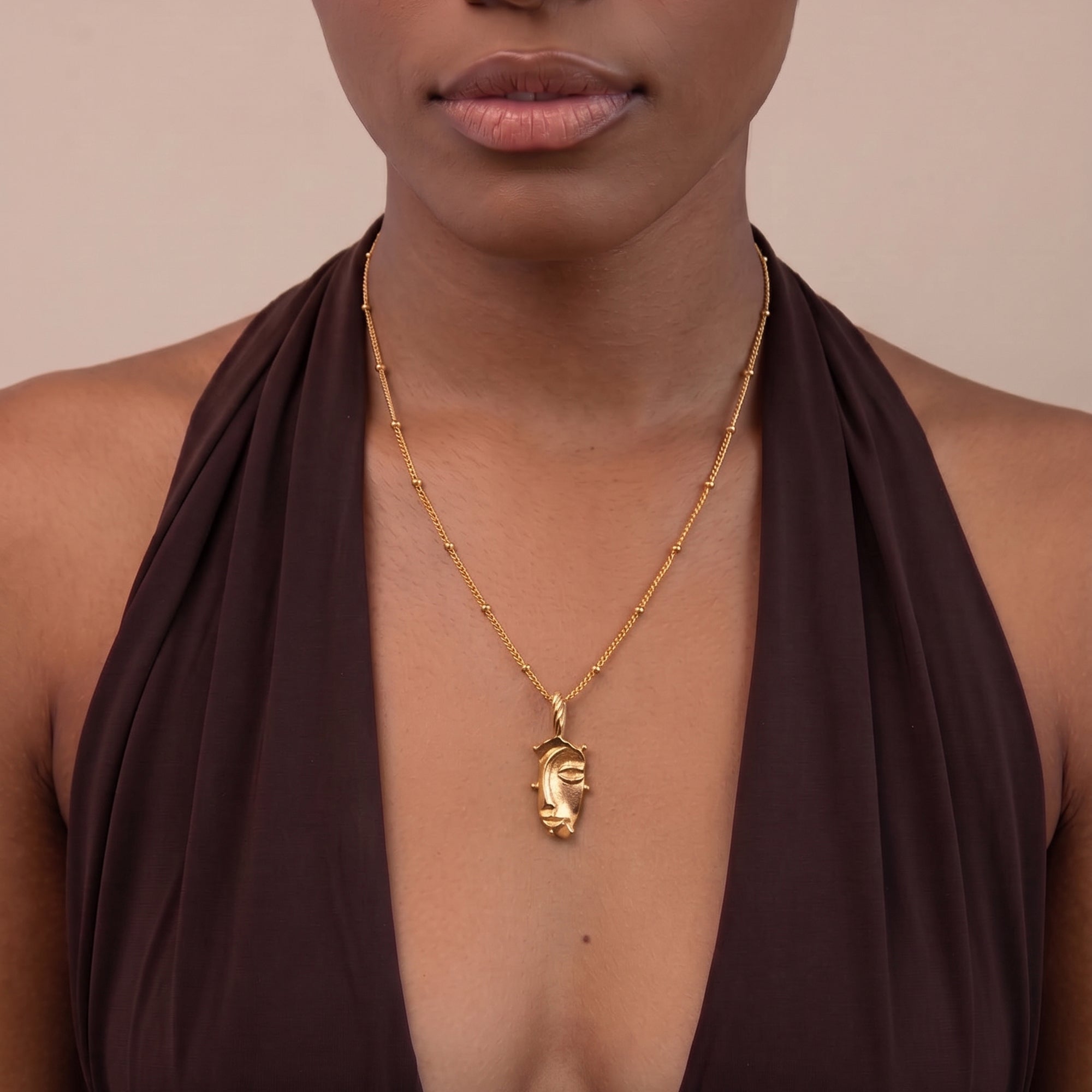 Visage Mini Pendant Choker Necklace in Gold