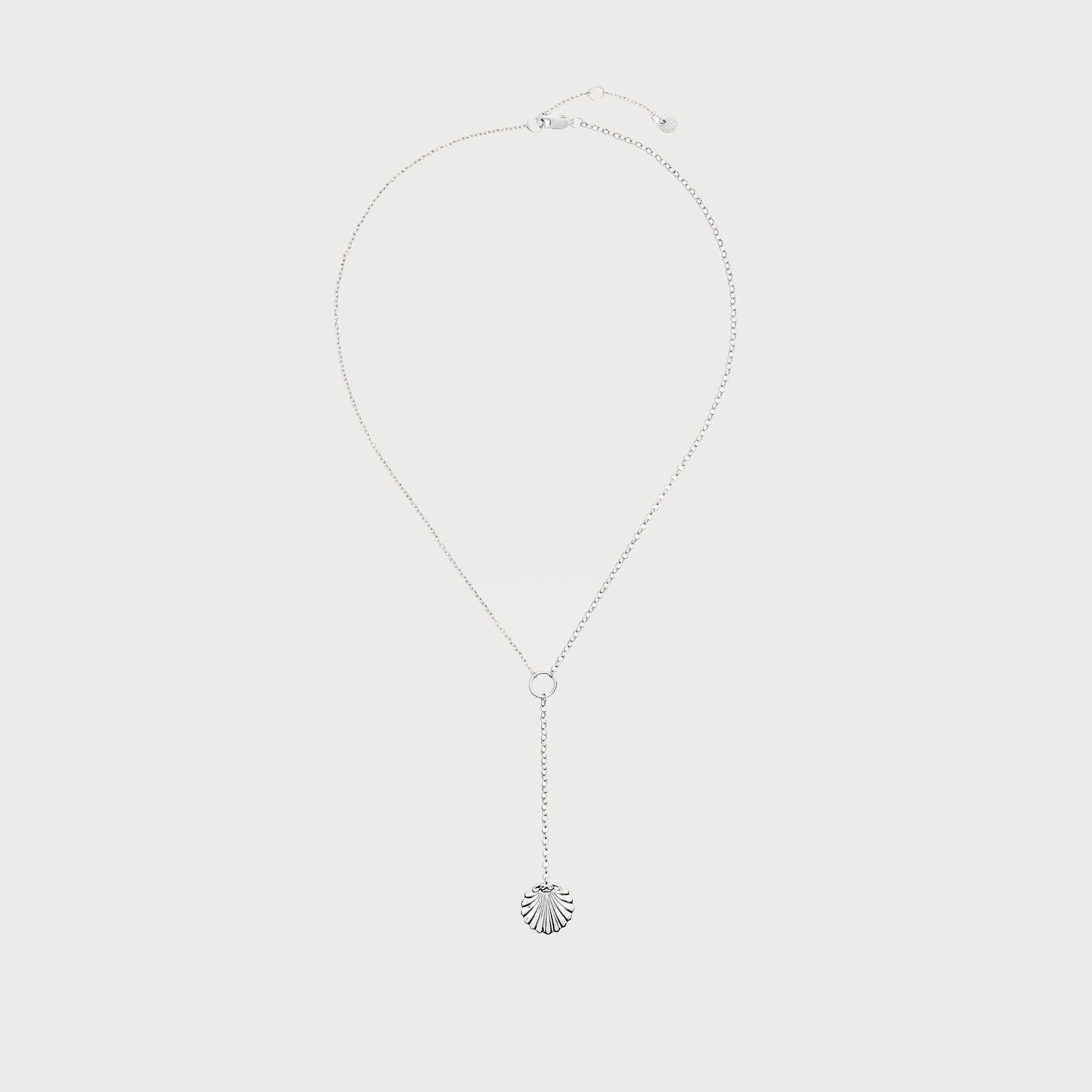 Coquille Shell Lariat Necklace in Silver