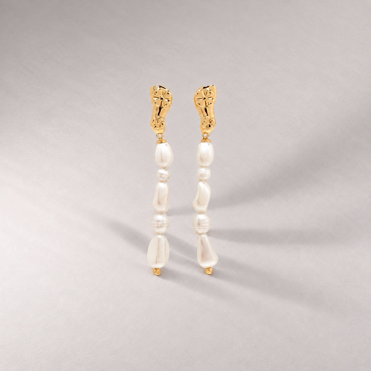 Eclo Pearl Drop Earrings in Gold