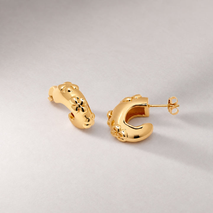 Flaro Flower Midi Hoop Earrings in Gołd