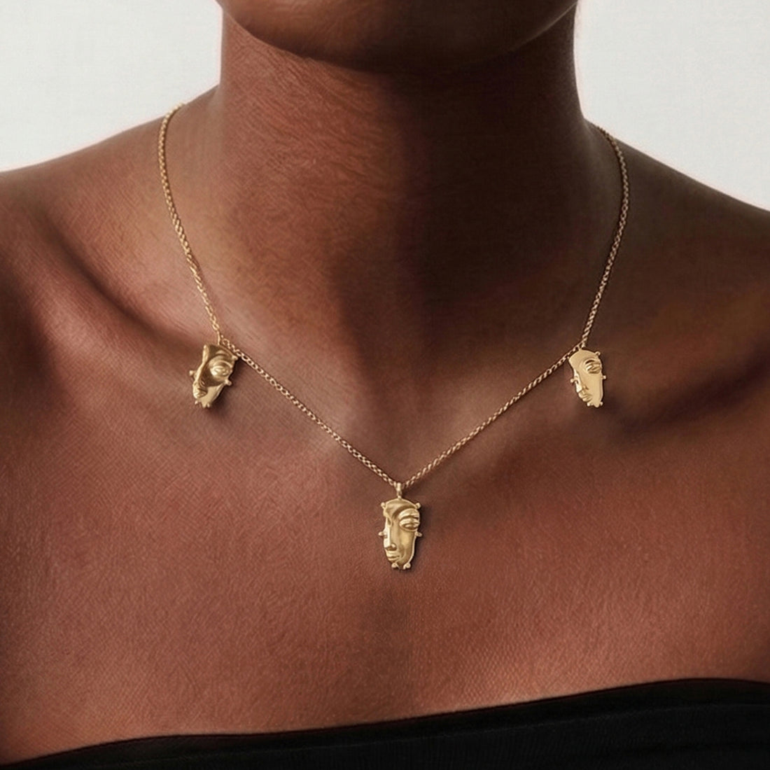 Visage Mini Charm Necklace in Gold