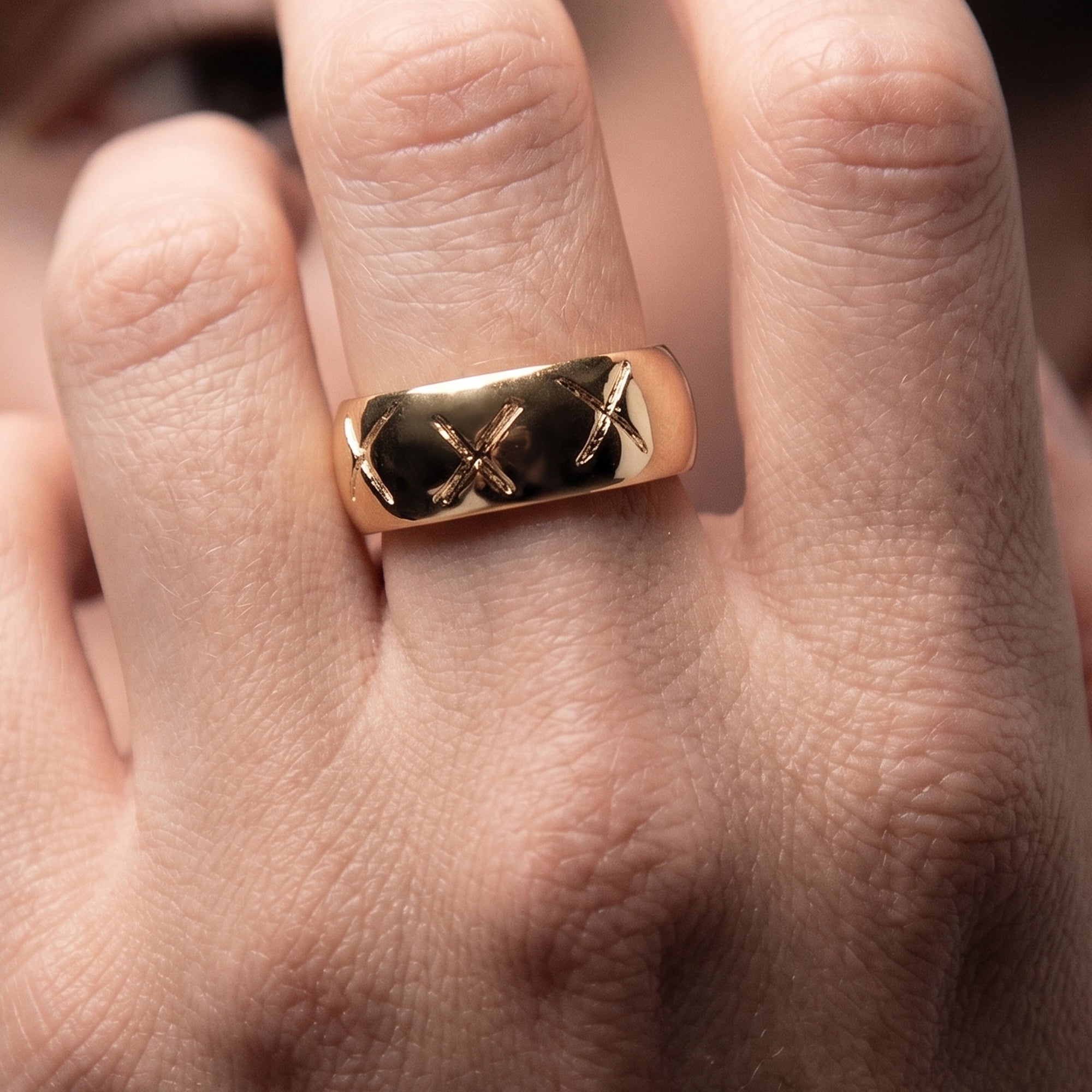 EX BAND RING IN GOLD