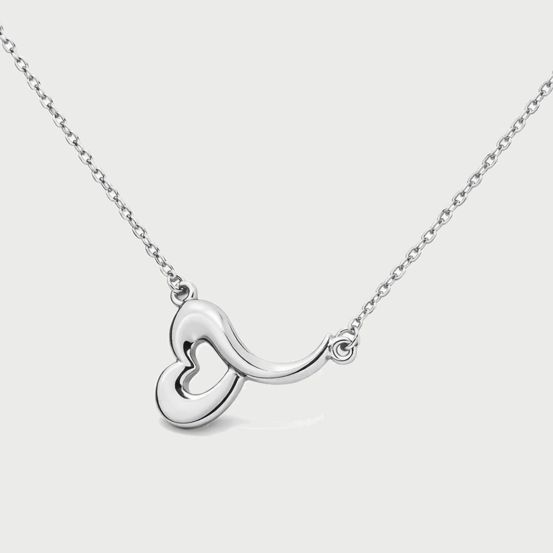 Love Heart Short Necklace in Silver