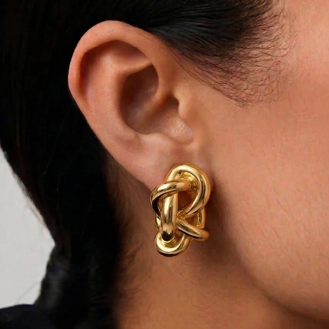 Kalno Maxi Stud Earrings in Gold