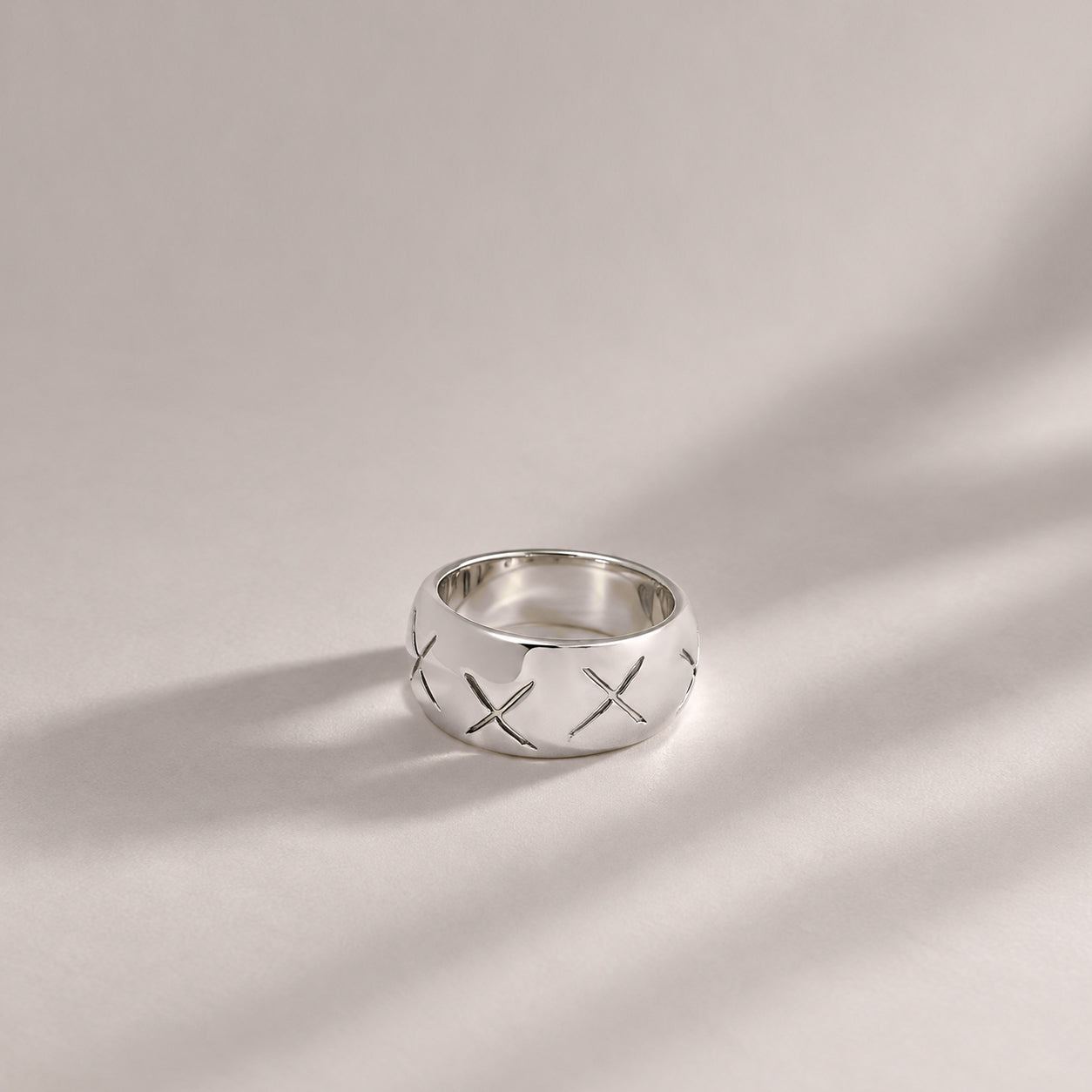 EX BAND RING IN SILVER