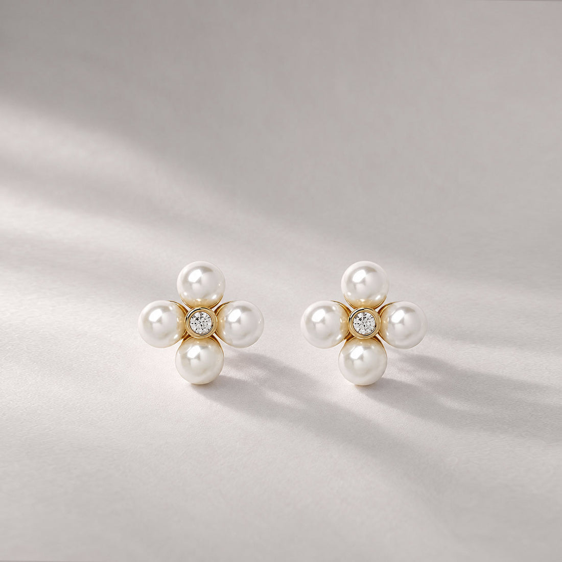 PALERMO MIDI PEARL STUDS IN GOLD CRYSTAL & PEARLS