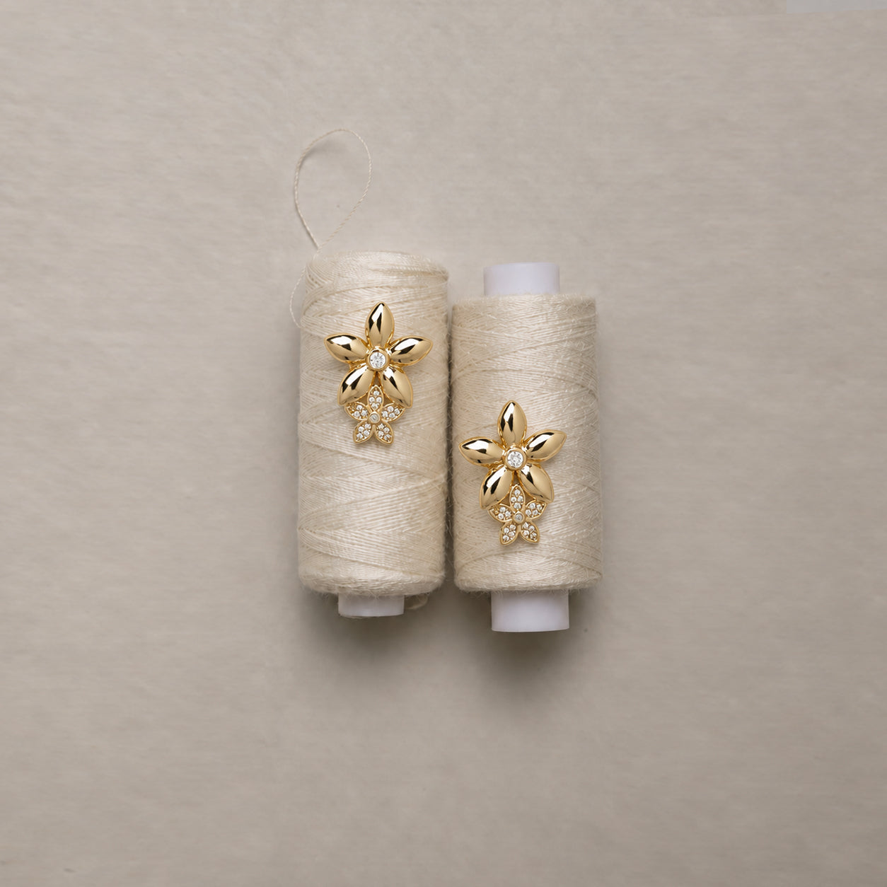 MEIGU CRYSTAL STUDS IN GOLD & CRYSTALS