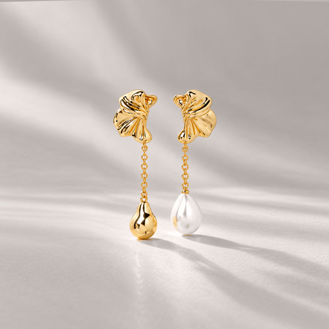 Falermo Mix & Match Drop Earrings In Gold & Pearl