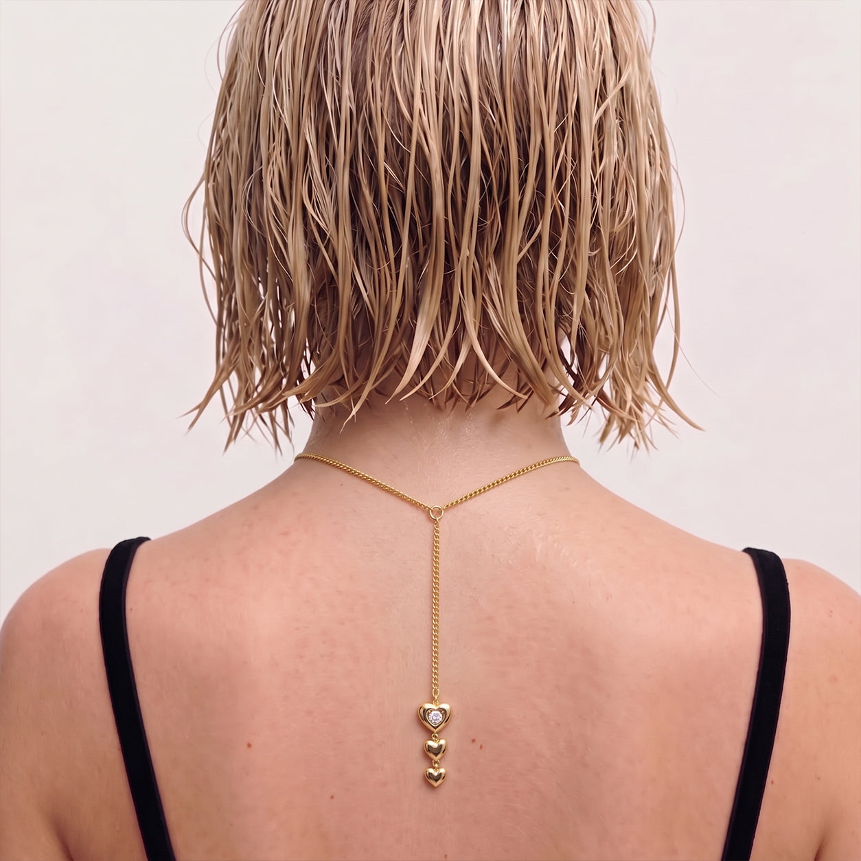 AFELLO LARIAT NECKLACE IN GOLD & CRYSTALS