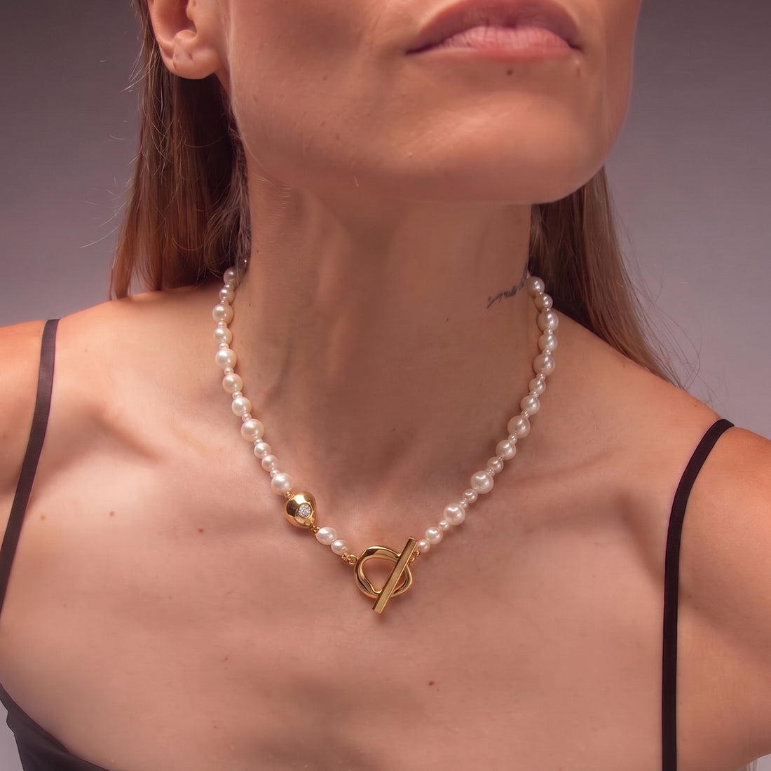 VERLO PEARL BEADED NECKLACE IN GOLD & PEARLS
