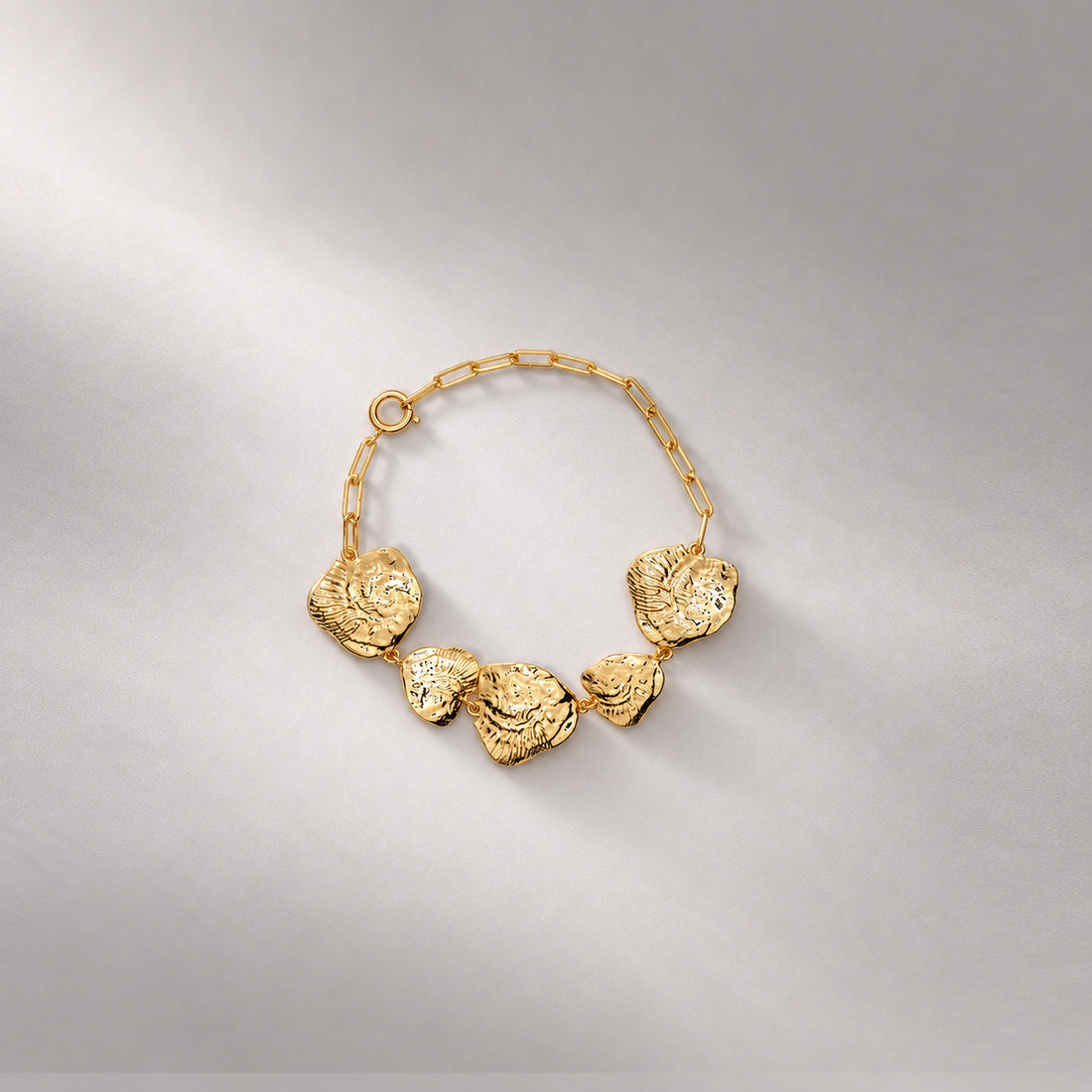 Oldeu Shell Maxi Bracelet in Gold