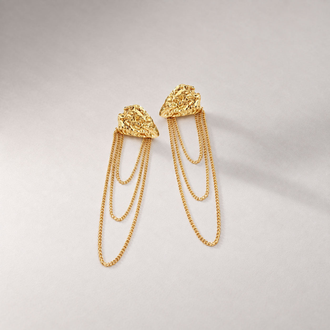 ATAGI FACE ON CHAIN STUD EARRINGS IN GOLD