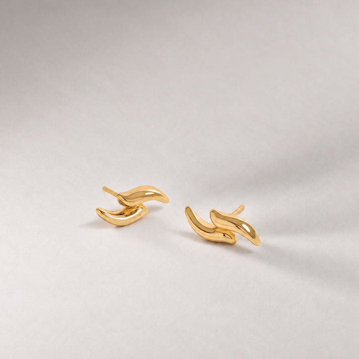 Claw Stud Earrings in Gold