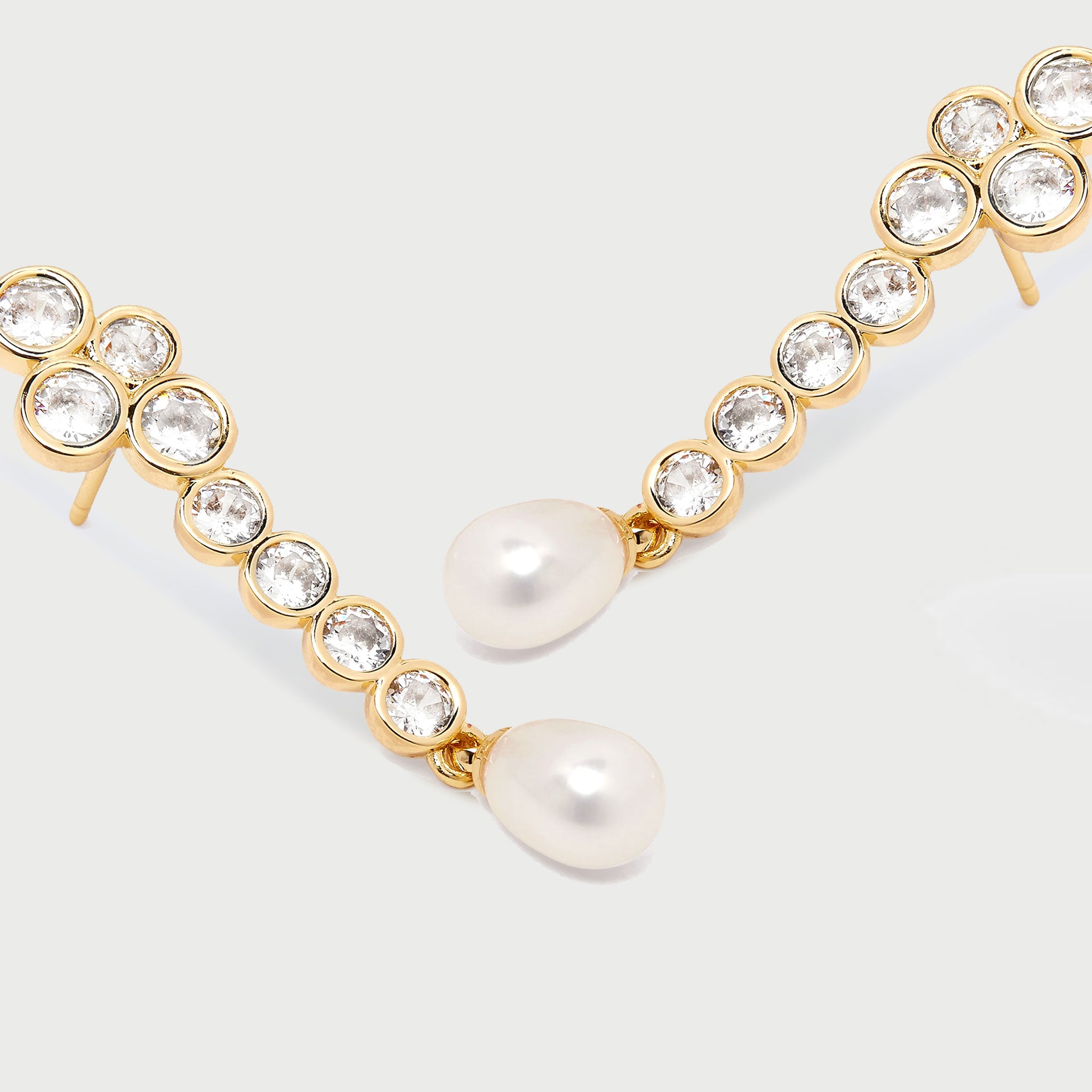 Drop Averi Crystal Earrings in Gold