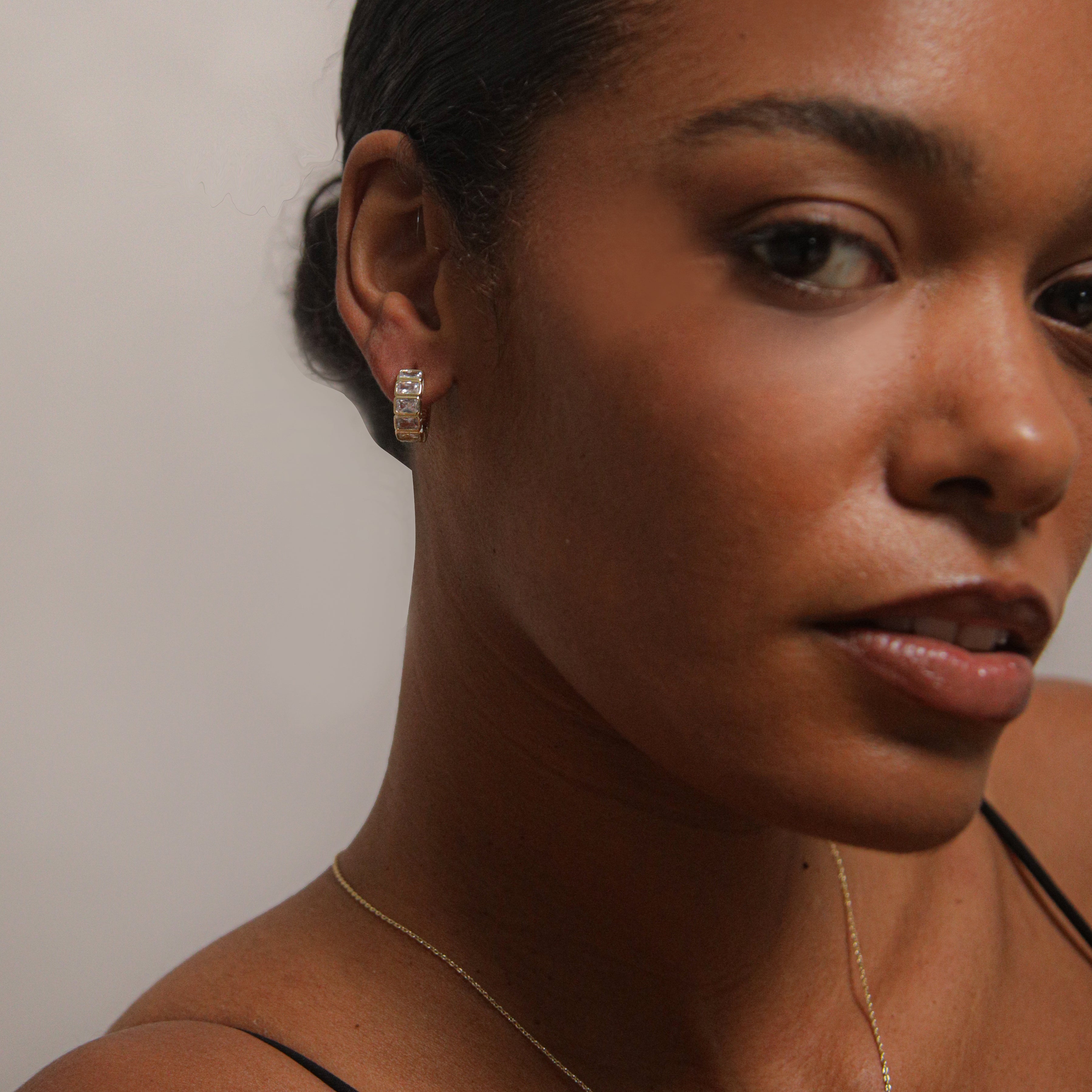 Kwarlo MIni Pave Bar Hoop Earrings