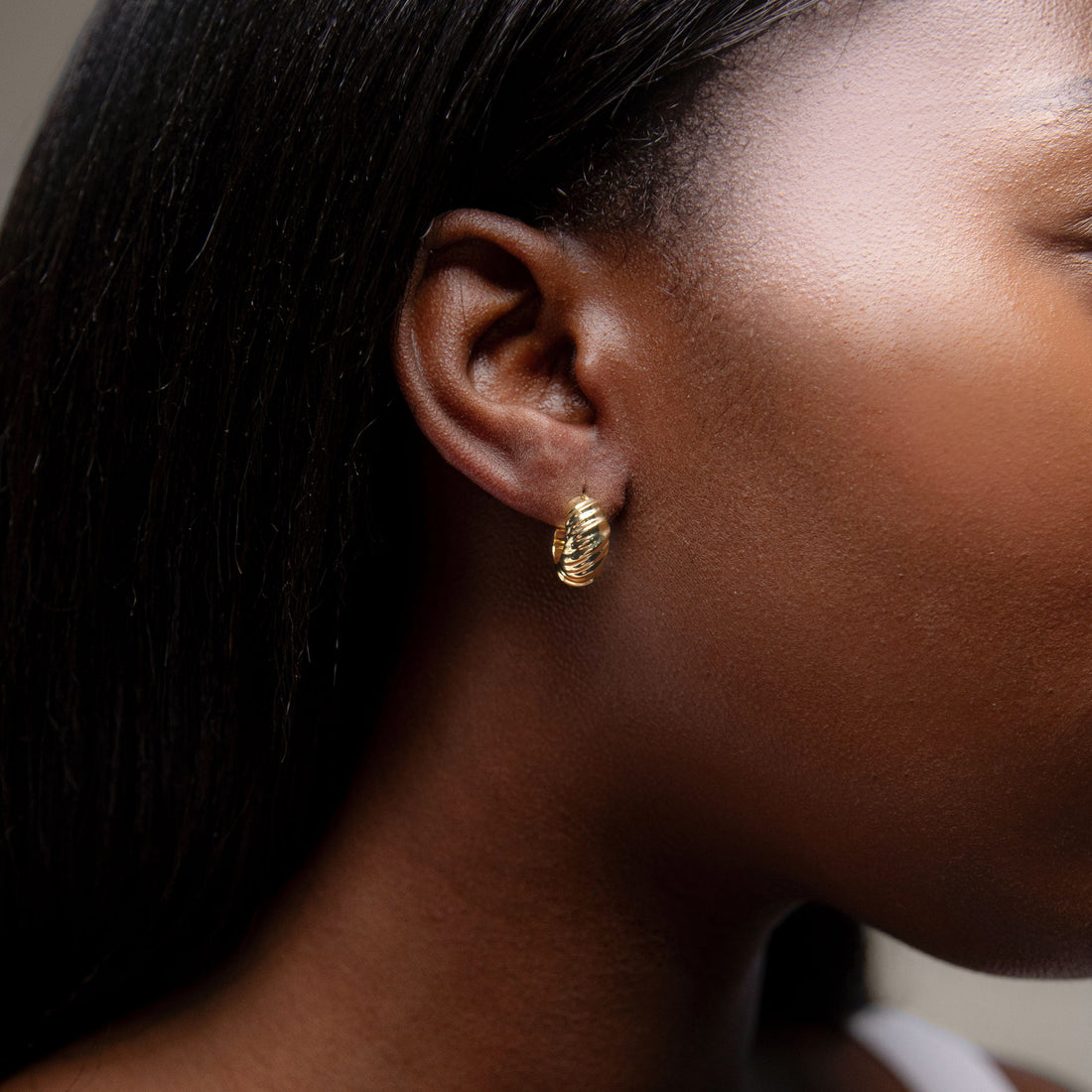 Kola Mini Chubby Hoop Earrings in Gold