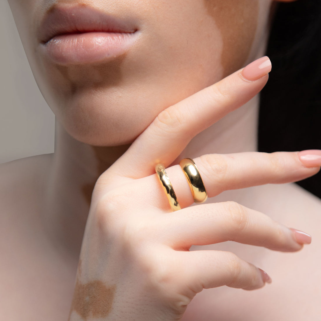 Cleo Double Hammered Ring in Gold