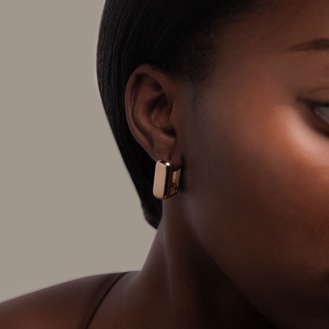 Prosto Mini Chubby Hoop Earrings in Gold