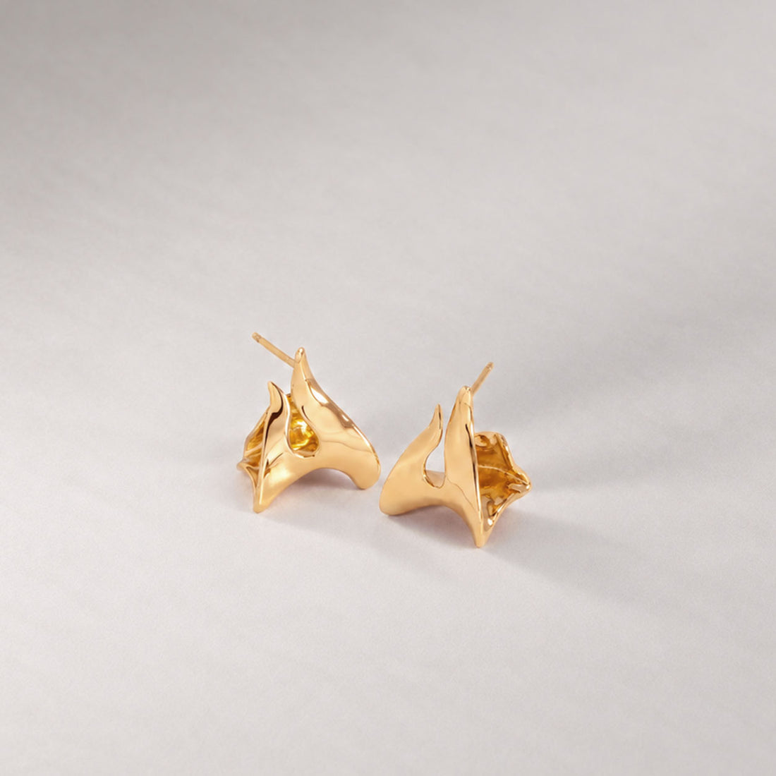 Claw Double Hoop Earrings in Gold