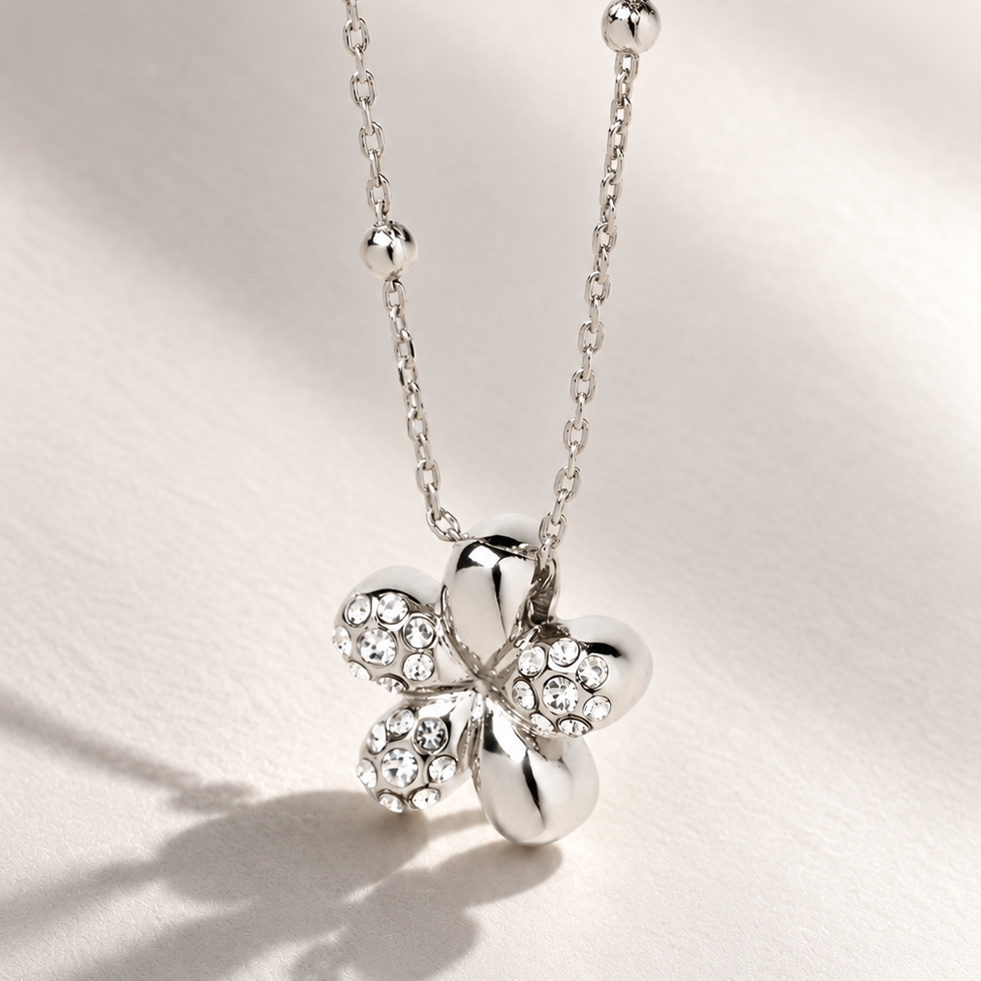 Malo Necklace in Silver