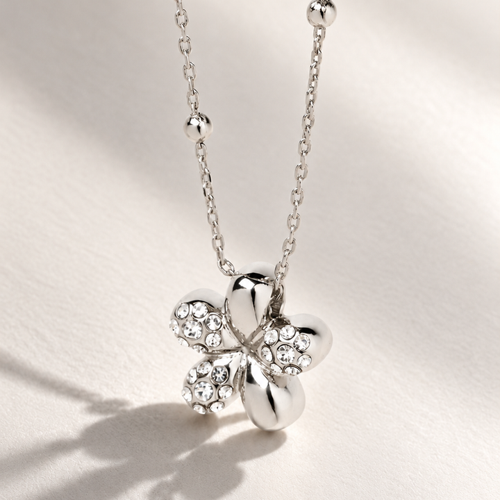 Malo Necklace in Silver
