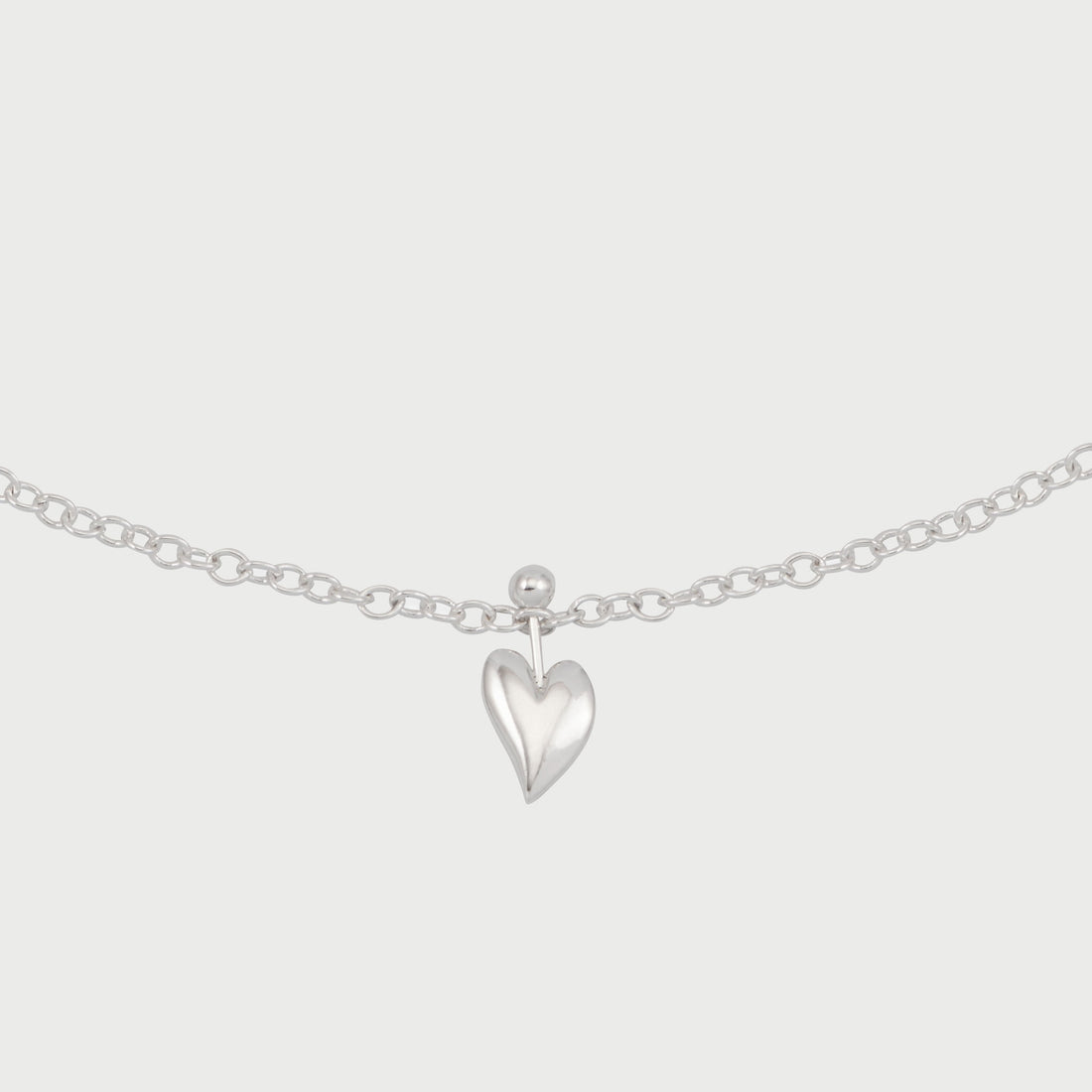 Loff Mini Heart Pin Choker in Silver