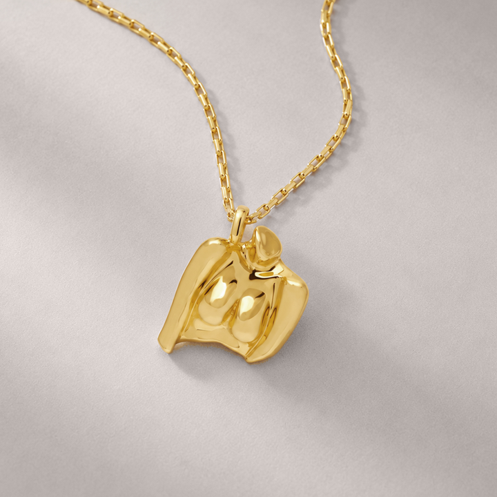 Naked Maxi Pendant Necklace in Gold