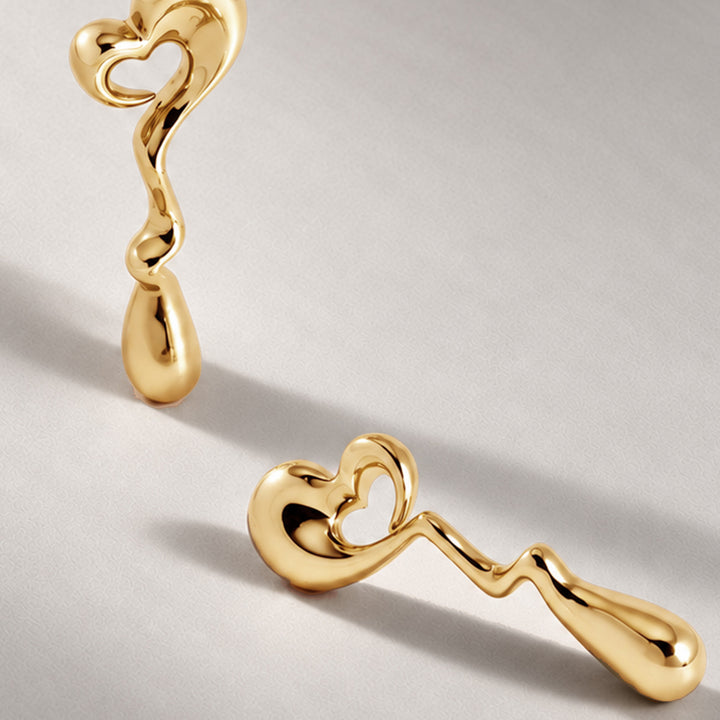 Heart Maxi Face On Stud Earrings in Gold