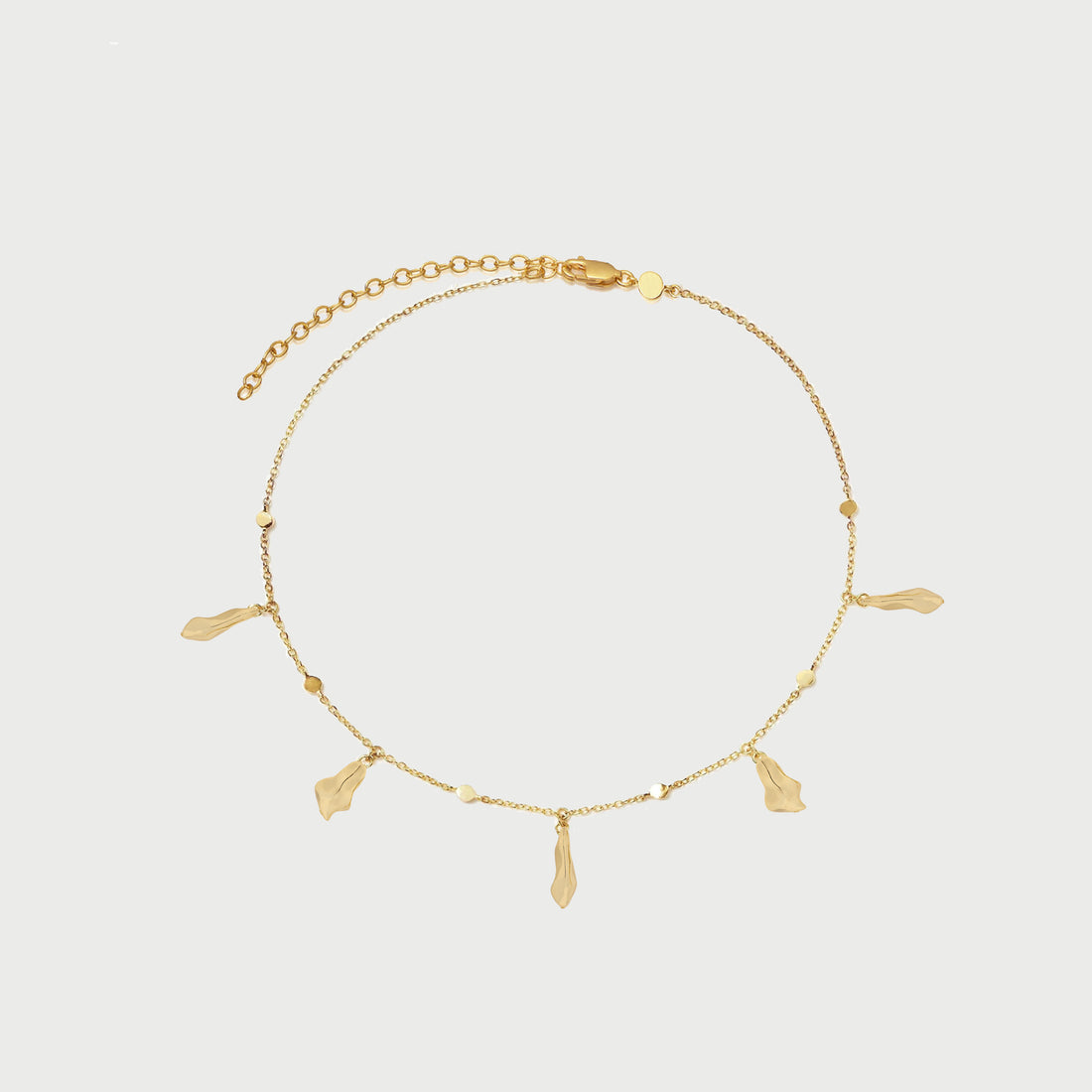 Mino Charm Choker Necklace in Gold