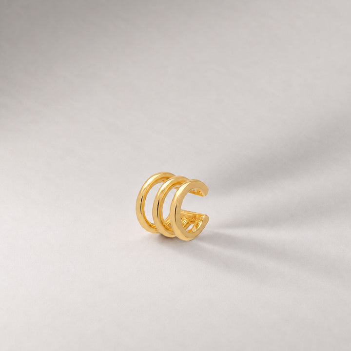 CLAW EARRING IN GOLD