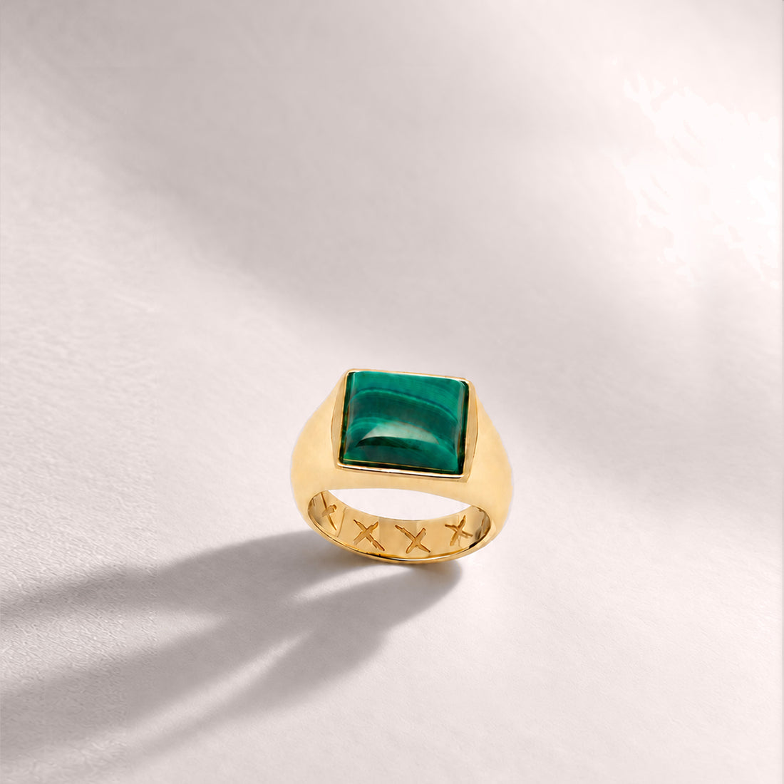 MALACHITE PINKI RNG IN GOLD