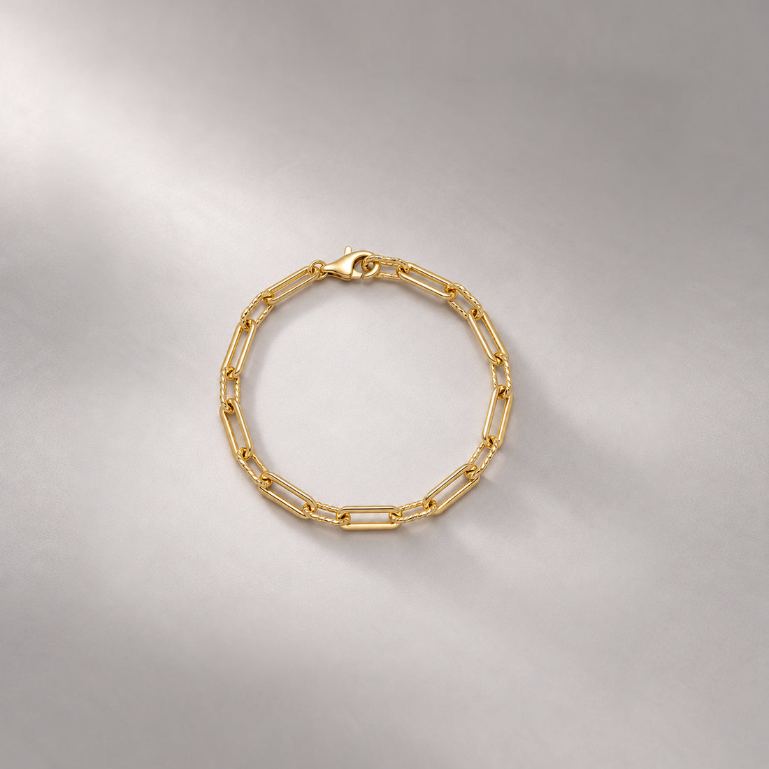 Oto Rope Slim Chain Bracelet in Gold
