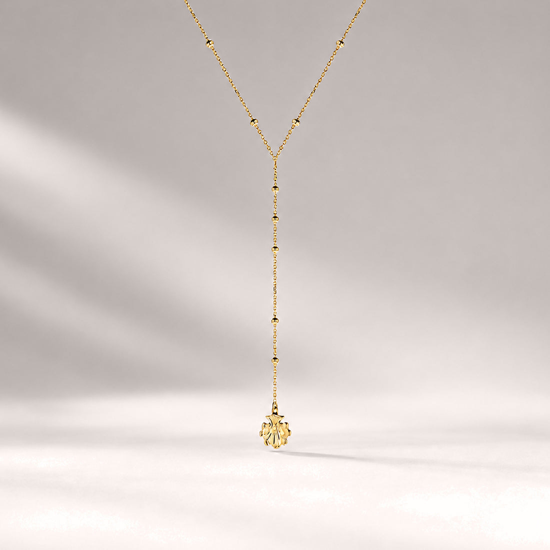 Bonnet Lariat Beaded Necklace in Gold